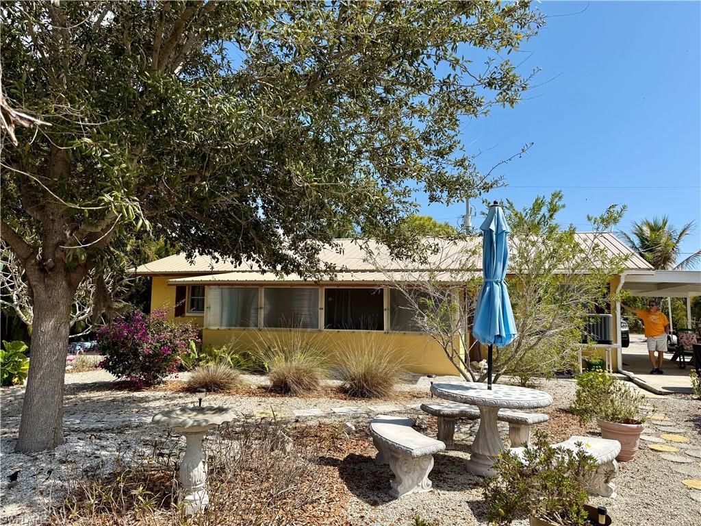 2963 Cussell Dr , Saint James City, FL 33956 Photo