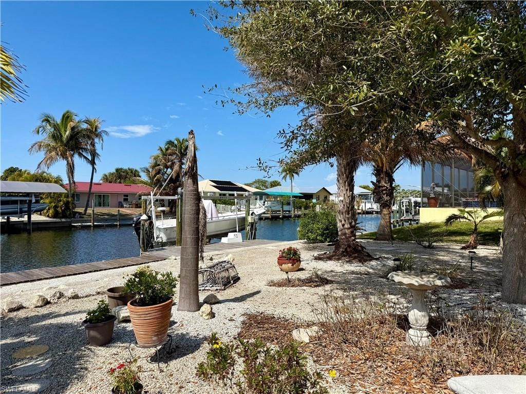 2963 Cussell Dr , Saint James City, FL 33956 Photo