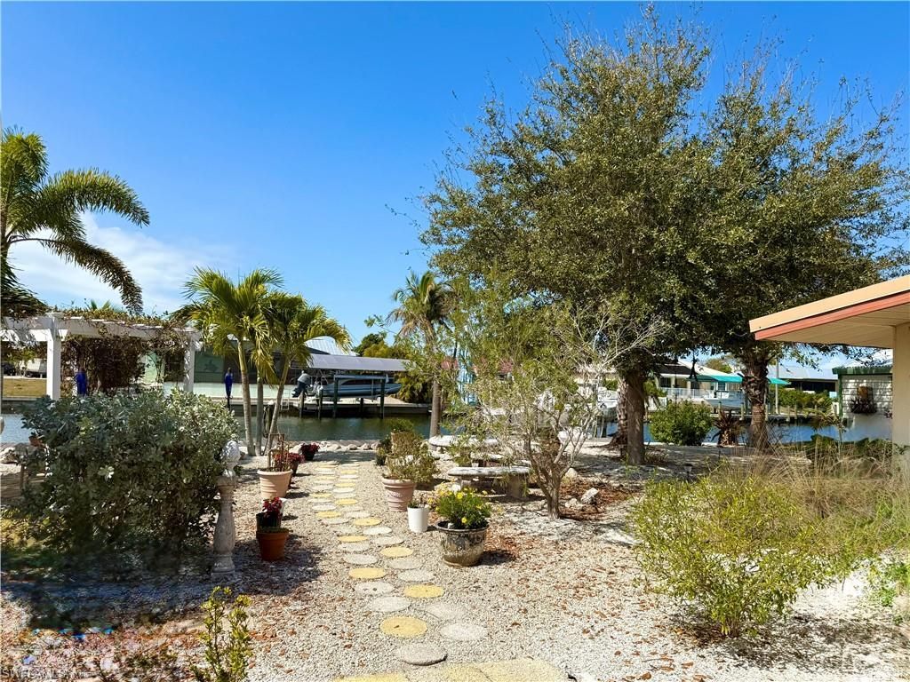 2963 Cussell Dr , Saint James City, FL 33956 Photo