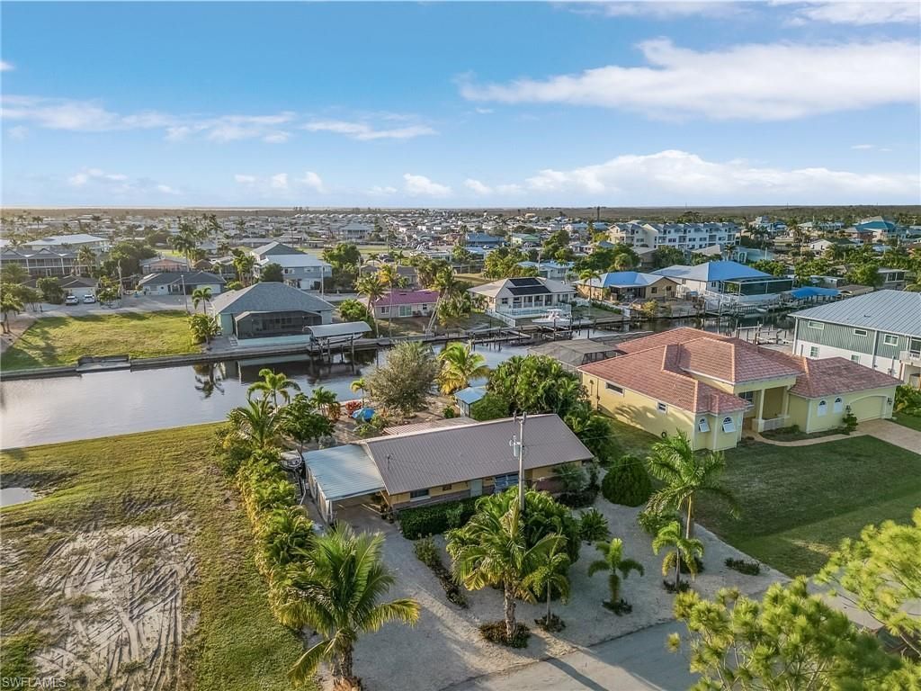 2963 Cussell Dr , Saint James City, FL 33956 Photo