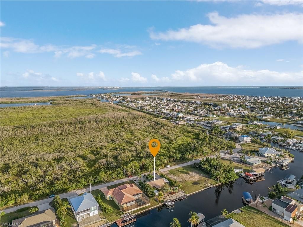 2963 Cussell Dr , Saint James City, FL 33956 Photo