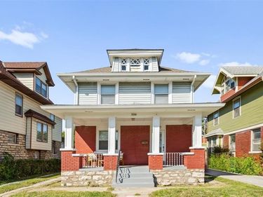 3210 Summit Street, Kansas City, MO 64111