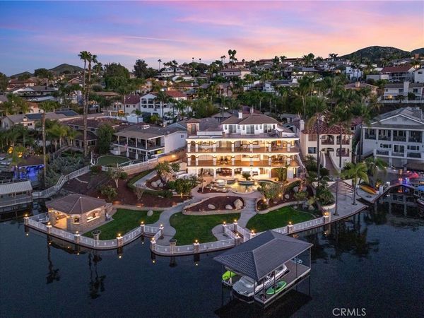 22250 Village Way, Canyon Lake, CA 92587