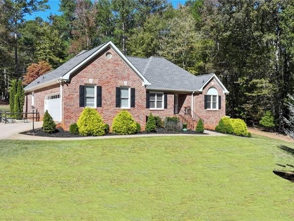 482 Buck Trail, Hoschton, GA 30548