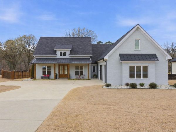 877 Belle Grove Loop, Benton, AR 72019