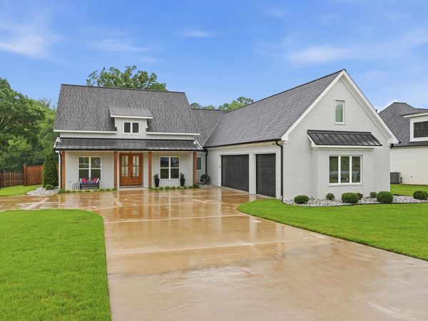 877 Belle Grove Loop, Benton, AR 72019