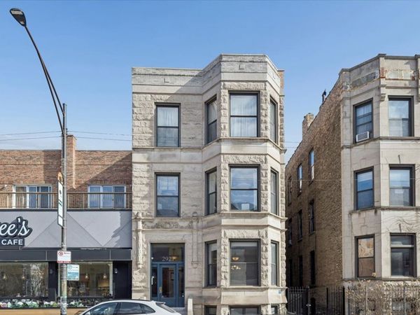 2921 N HALSTED Street, Unit 2R, Chicago, IL 60657