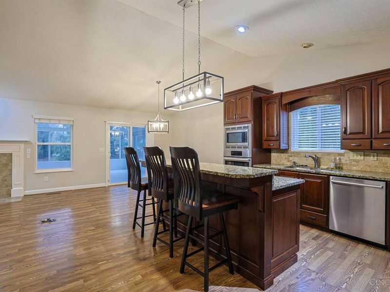 1341 Stableview Circle, Maineville, OH 45039 Photo 11