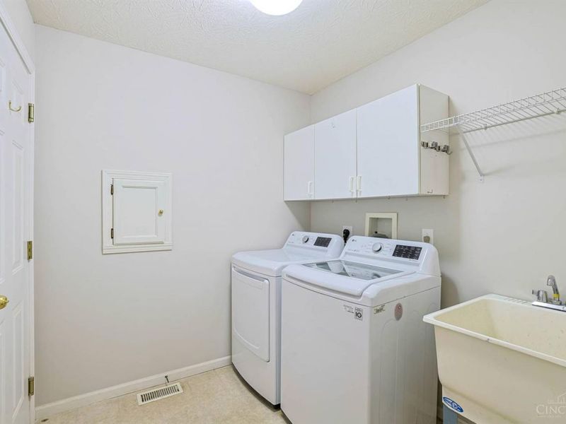 1341 Stableview Circle, Maineville, OH 45039 Photo 36