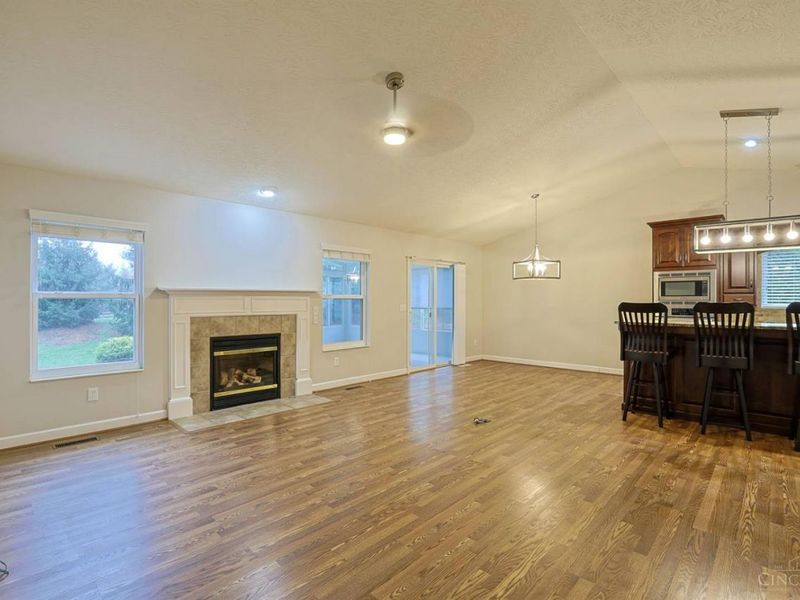 1341 Stableview Circle, Maineville, OH 45039 Photo 8