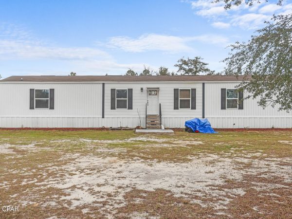 21835 NW Lake Mckenzie Boulevard, Altha, FL 32421