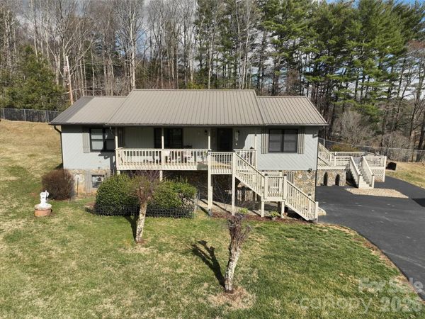 342 Mountain View Road , Burnsville, NC 28714