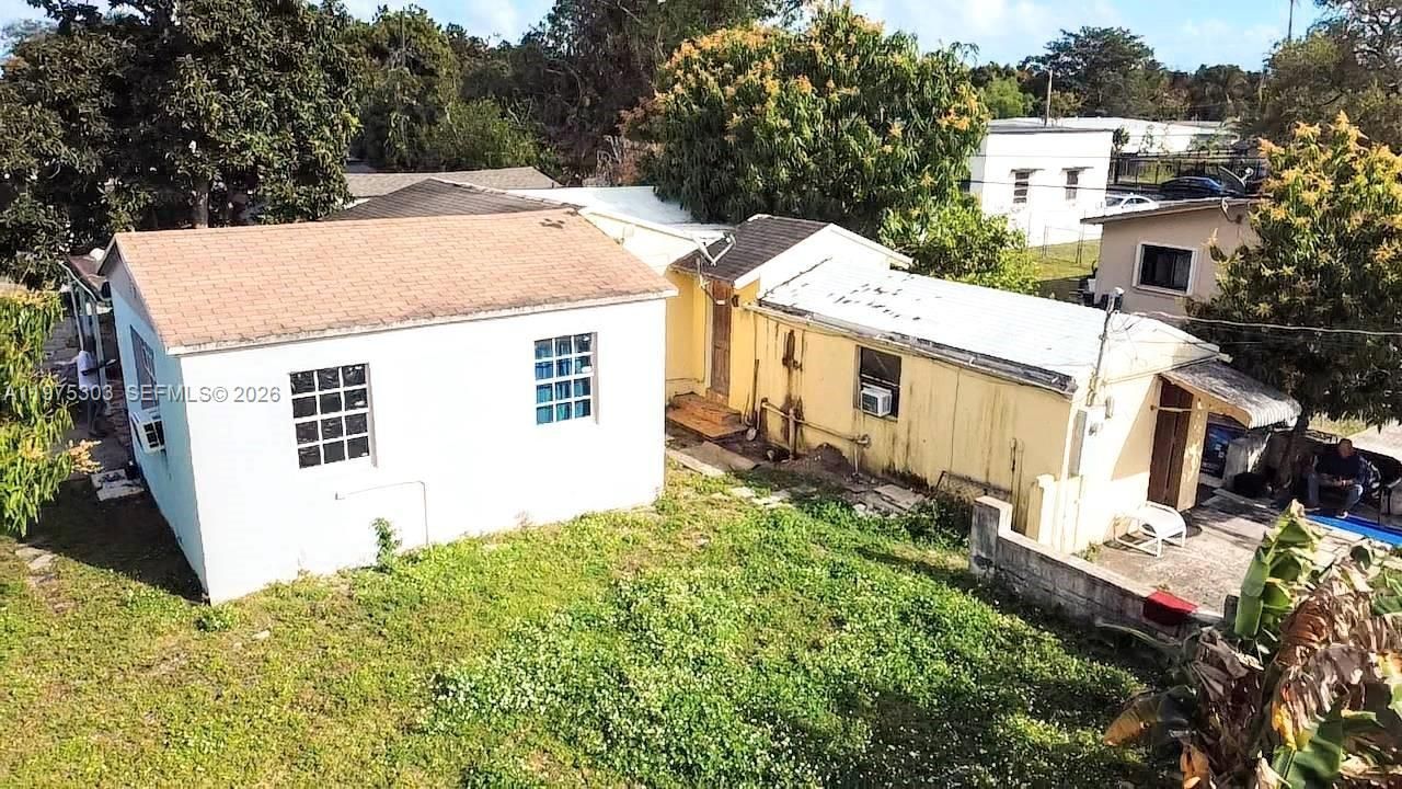 1086 NW 101st St , Miami, FL 33150 Photo