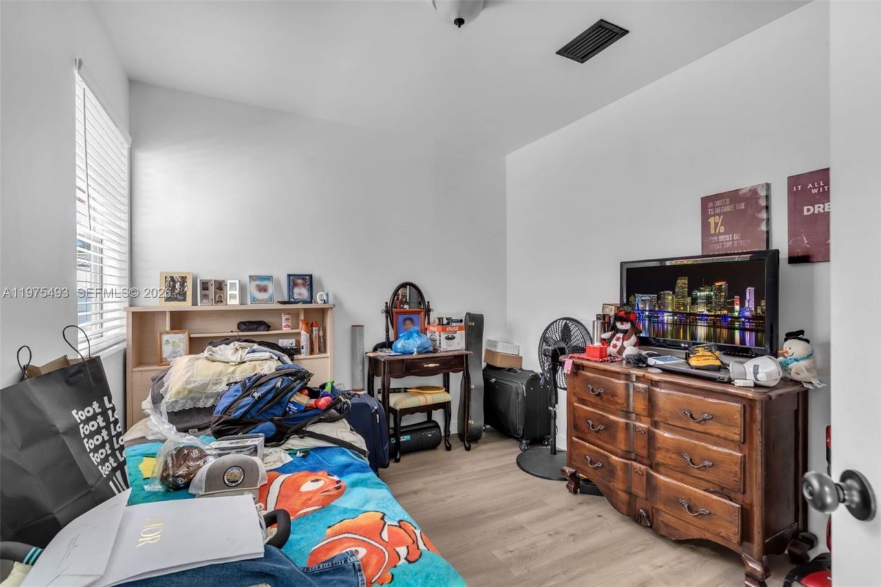 3055 NW 23rd Ave, Miami, FL 33142 Photo