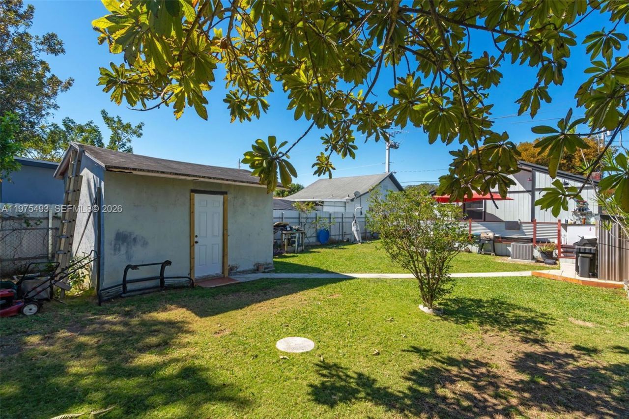 3055 NW 23rd Ave, Miami, FL 33142 Photo