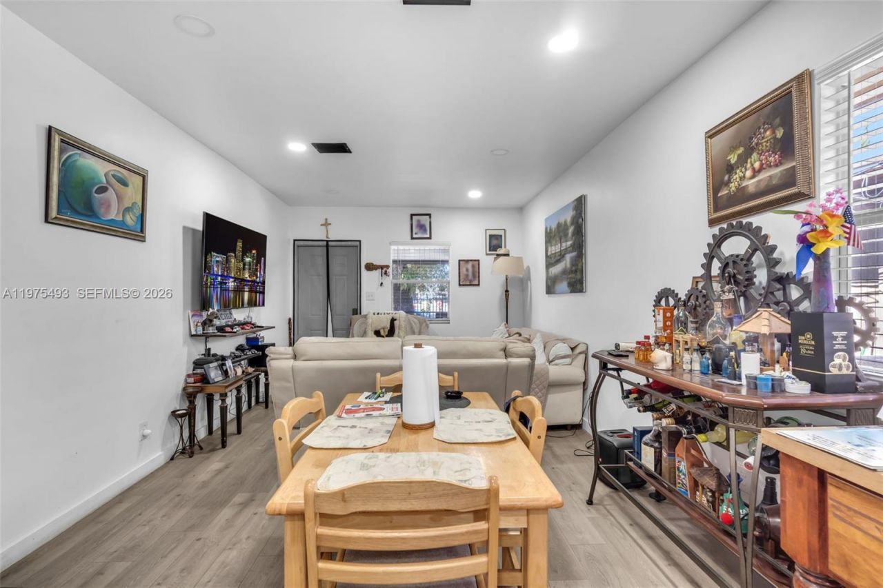 3055 NW 23rd Ave, Miami, FL 33142 Photo