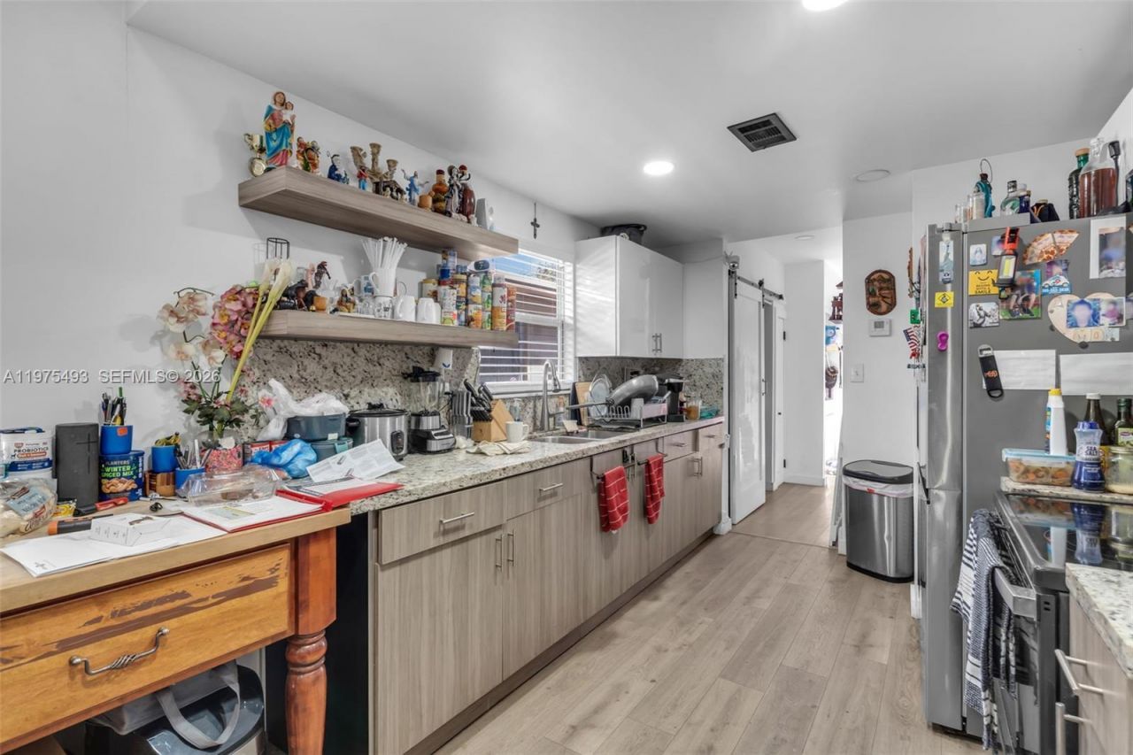 3055 NW 23rd Ave, Miami, FL 33142 Photo