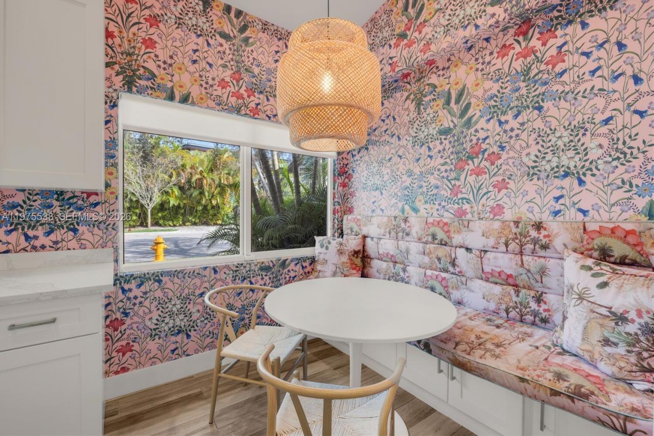 7630 NE 8th Ave , Miami, FL 33138 Photo