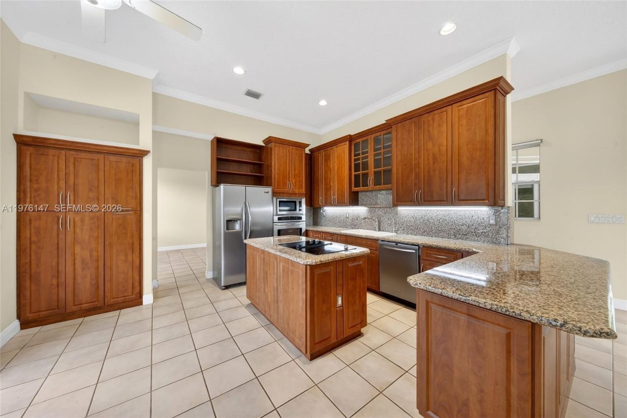 14040 SW 83rd Ct , Palmetto Bay, FL 33158 Photo