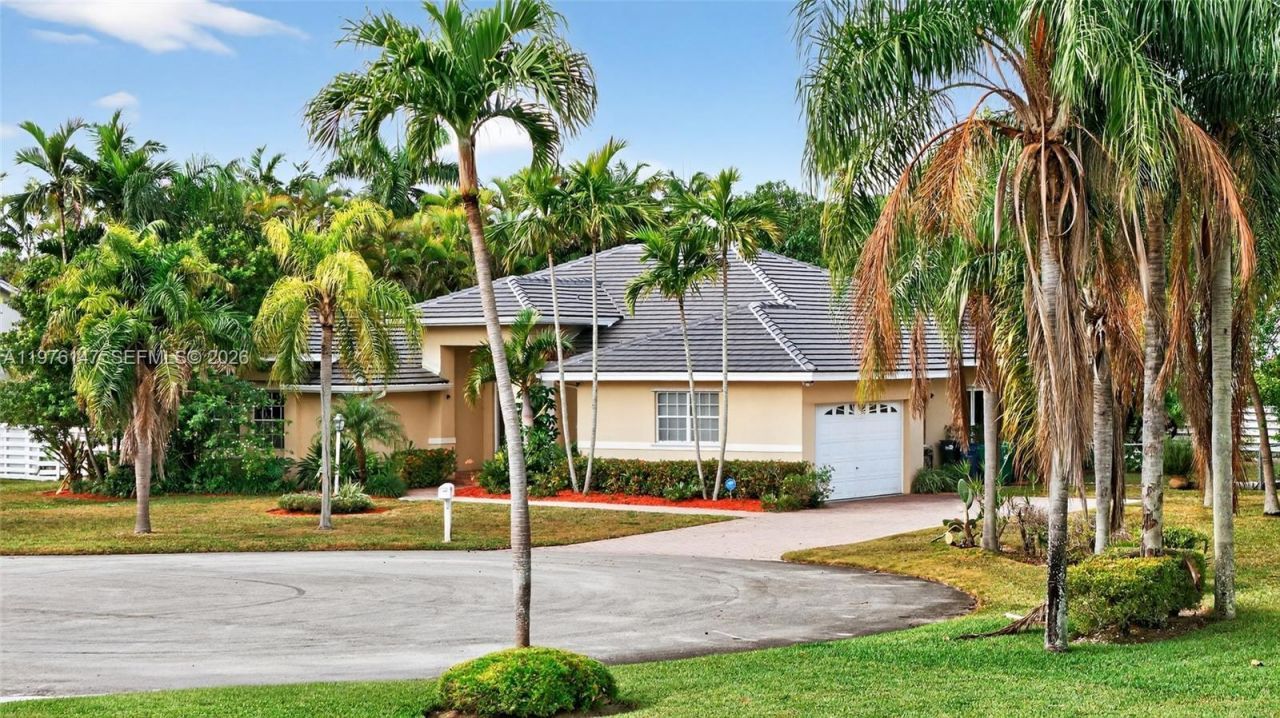 14040 SW 83rd Ct, Palmetto Bay, FL 33158 Photo