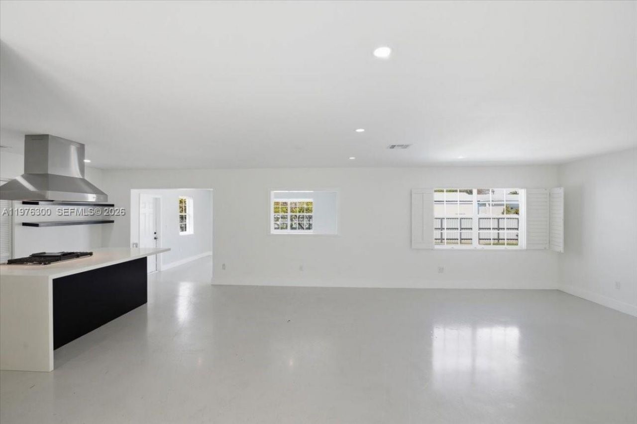 9825 SW 196 Street, Cutler Bay, FL 33157 Photo