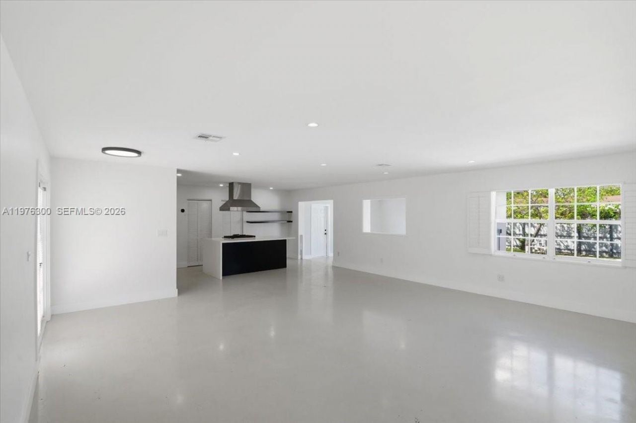 9825 SW 196 Street, Cutler Bay, FL 33157 Photo