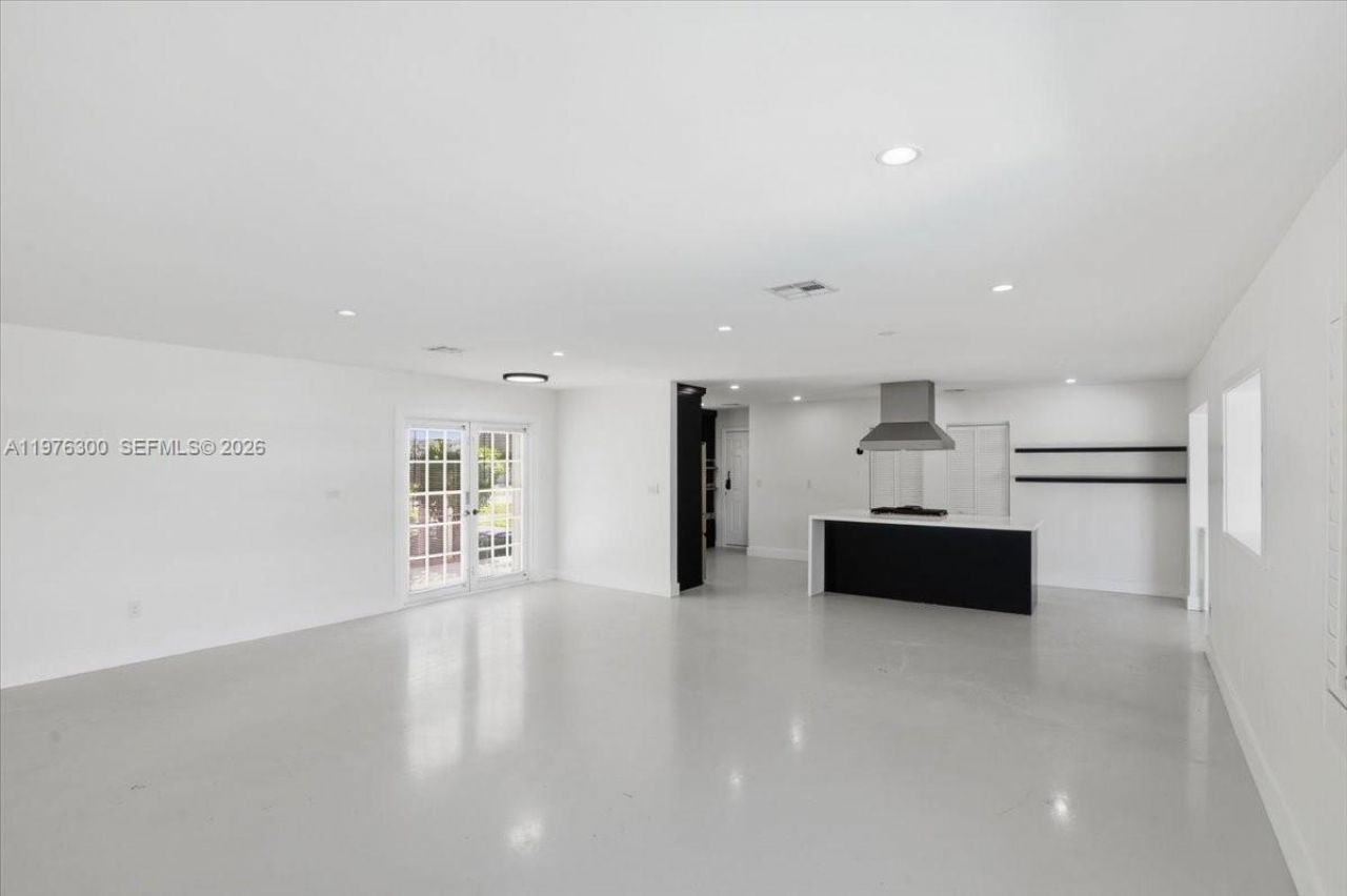 9825 SW 196 Street, Cutler Bay, FL 33157 Photo