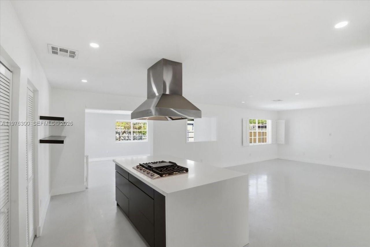 9825 SW 196 Street, Cutler Bay, FL 33157 Photo