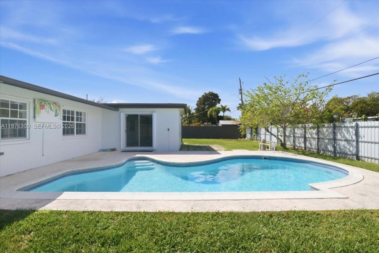 9825 SW 196 Street, Cutler Bay, FL 33016 Photo