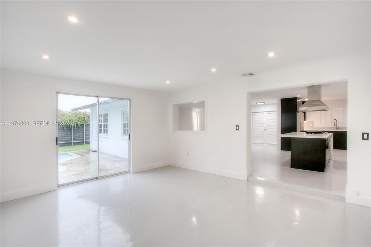 9825 SW 196 Street, Cutler Bay, FL 33016 Photo