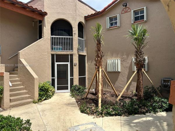 301 SW 86th Ave, Unit 102, Pembroke Pines, FL 33025