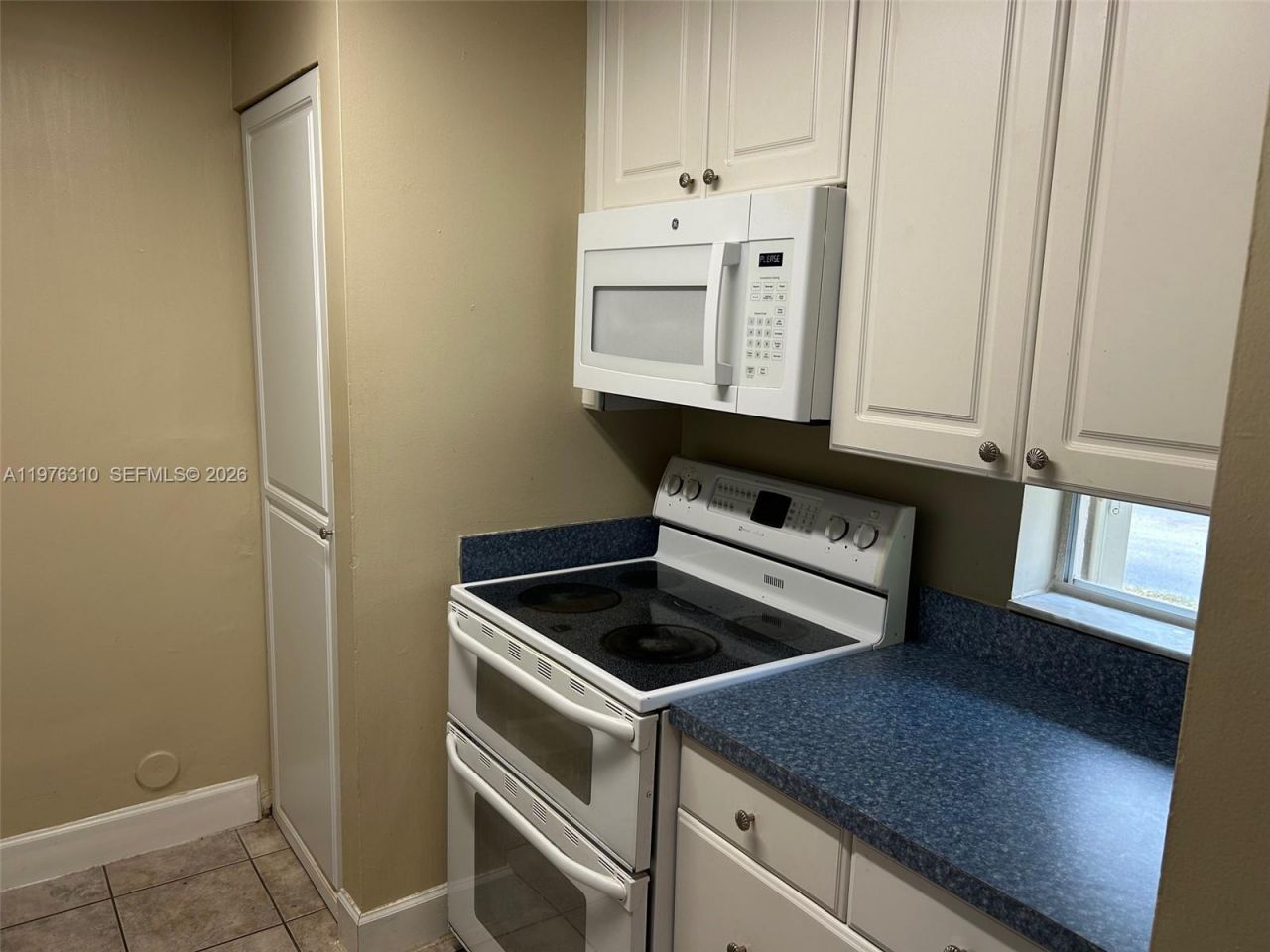 301 SW 86th Ave, Unit 102, Pembroke Pines, FL 33025 Photo