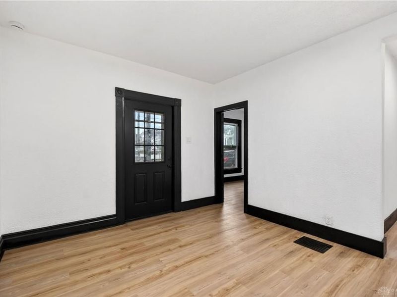 69 W Vine Street, Wilmington, OH 45177 Photo 6