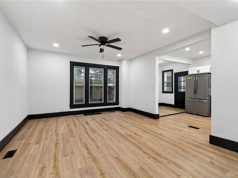 69 W Vine Street, Wilmington, OH 45177 Photo 8