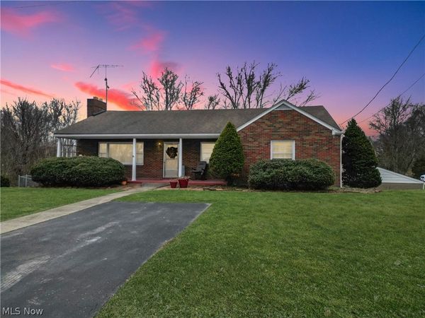 391 Canton Road , Wintersville, OH 43953