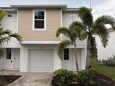 2527 6TH AVENUE DRIVE E, BRADENTON, FL 34208
