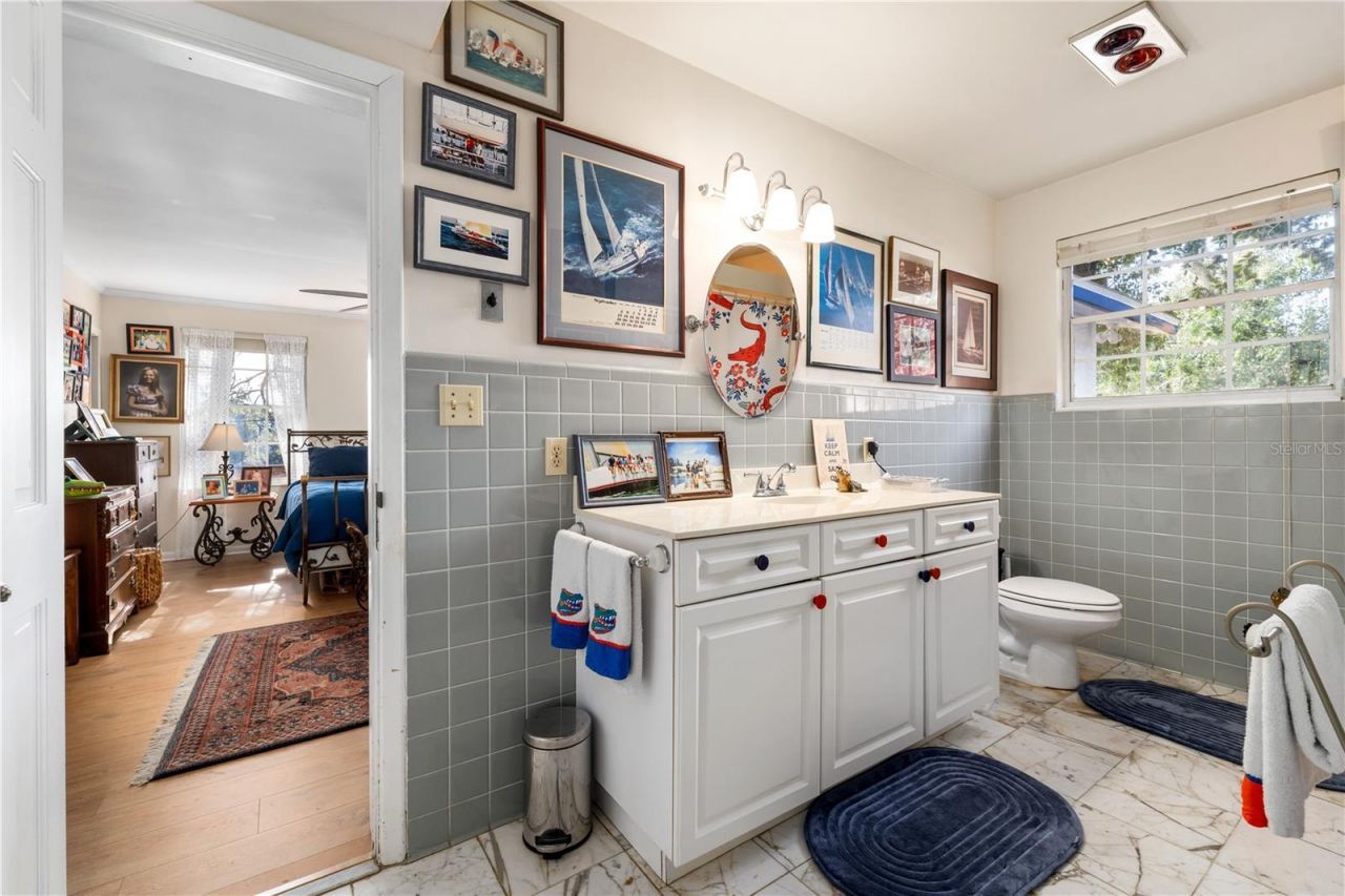 2737 SW 4th Place, Gainesville, FL 32607 Photo