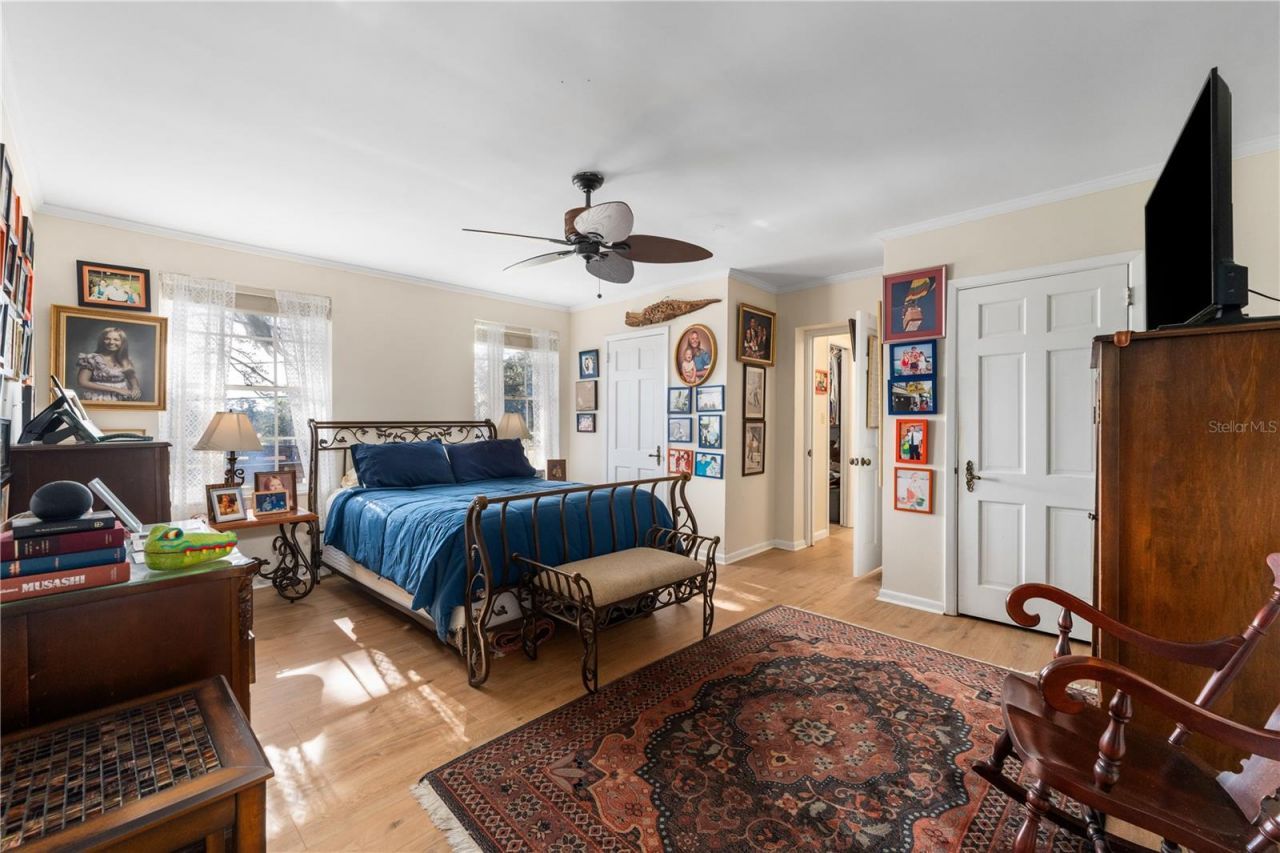 2737 SW 4th Place, Gainesville, FL 32607 Photo