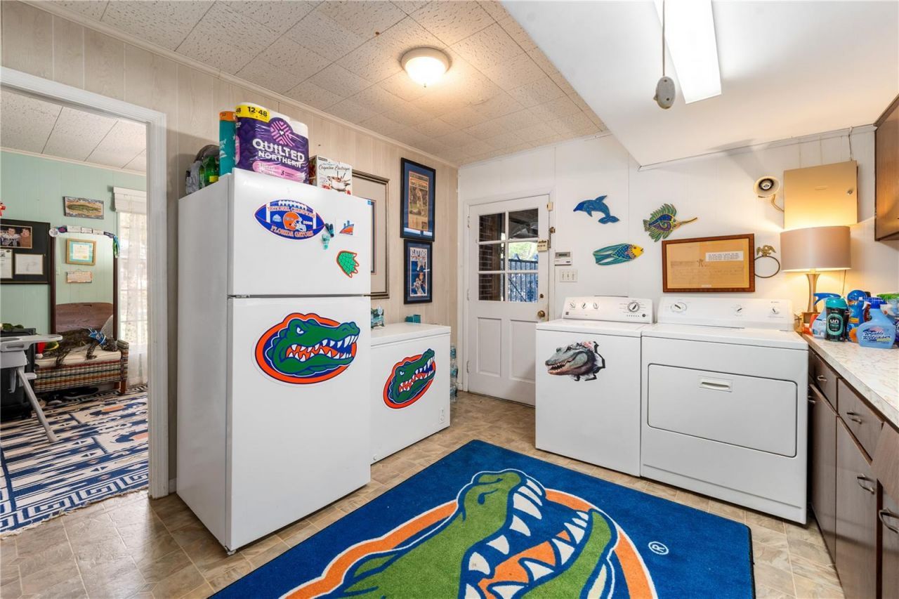 2737 SW 4th Place, Gainesville, FL 32607 Photo