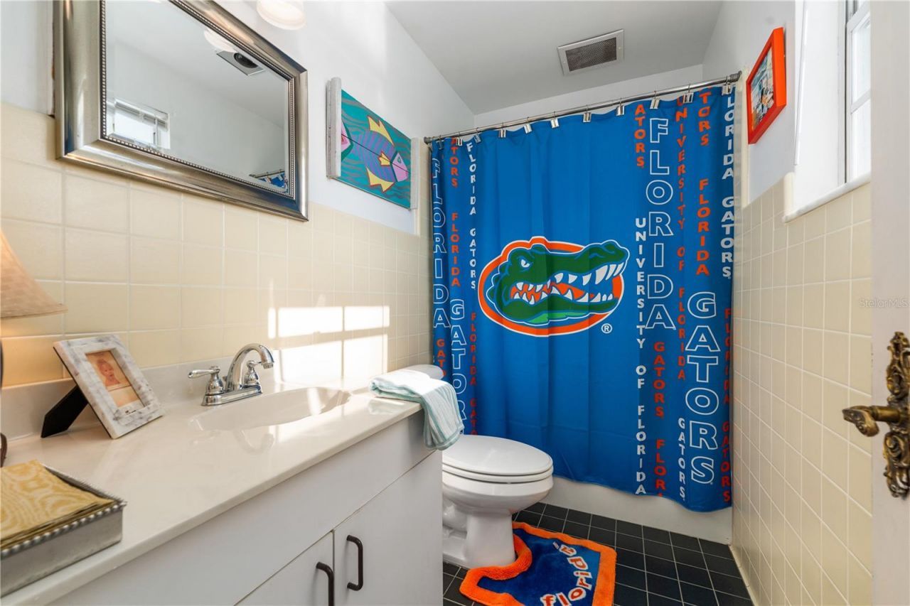 2737 SW 4th Place, Gainesville, FL 32607 Photo