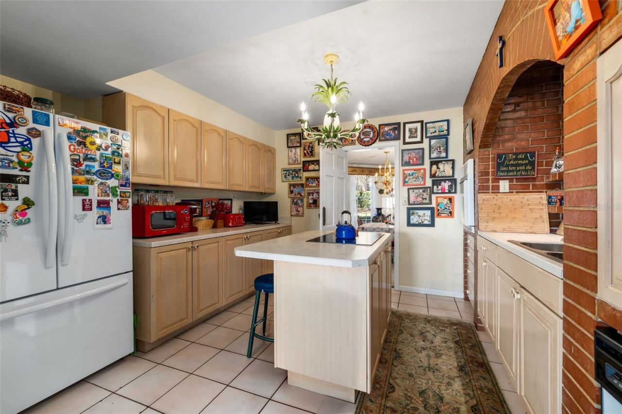 2737 SW 4th Place, Gainesville, FL 32607 Photo