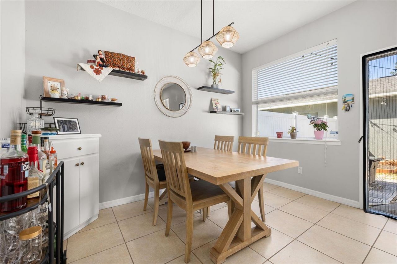 12327 Cruxbury Drive , Windermere, FL 34786 Photo