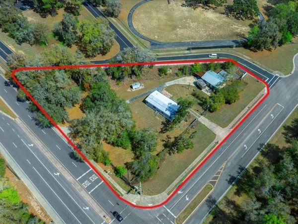 2211 N CROFT AVENUE , HERNANDO, FL 34442