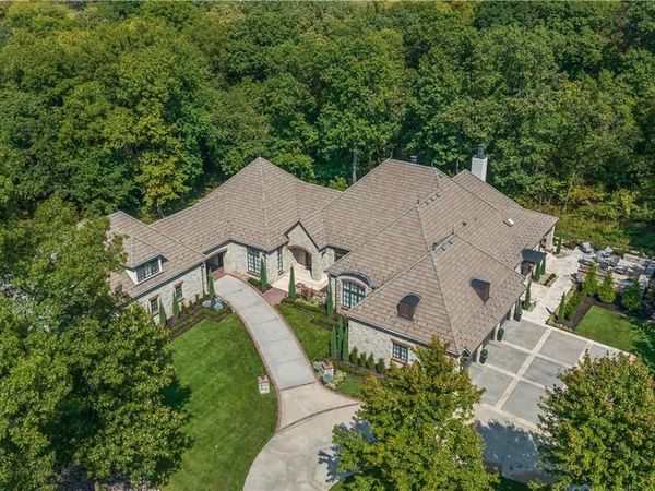 10580 W 192nd Place, Spring Hill, KS 66083