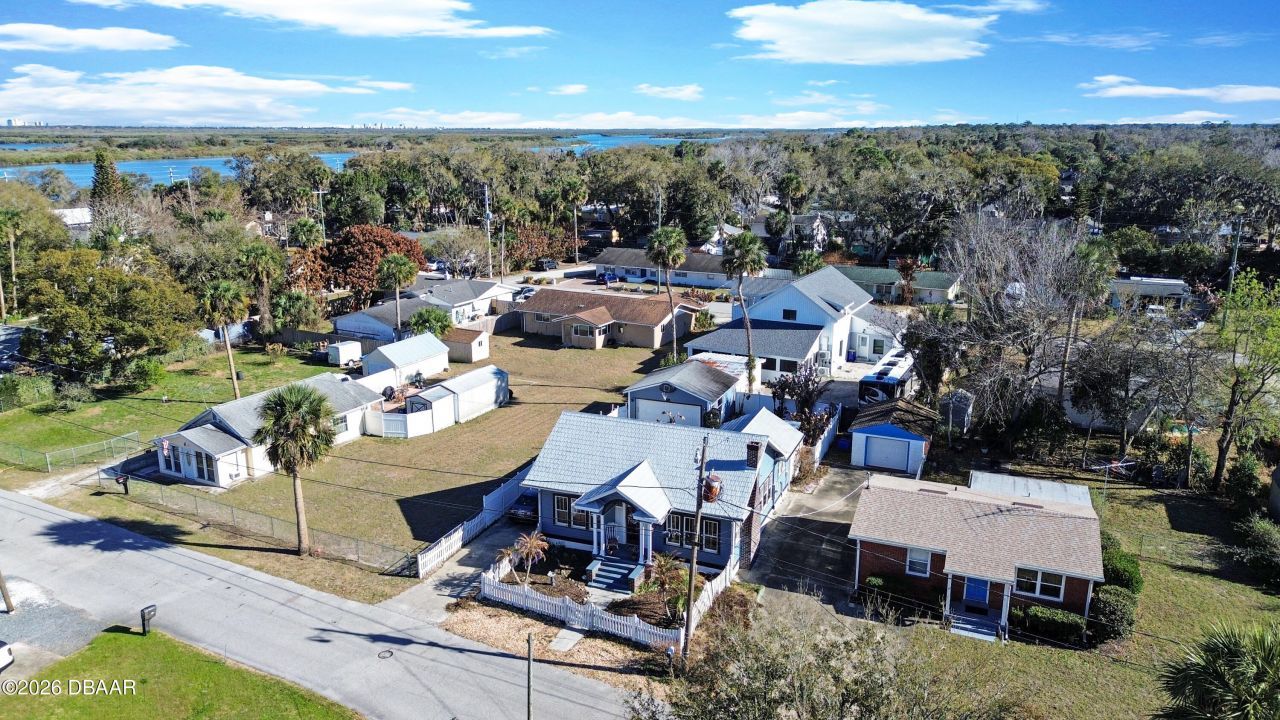 118 E Yelkca Terrace, Edgewater, FL 32132 Photo