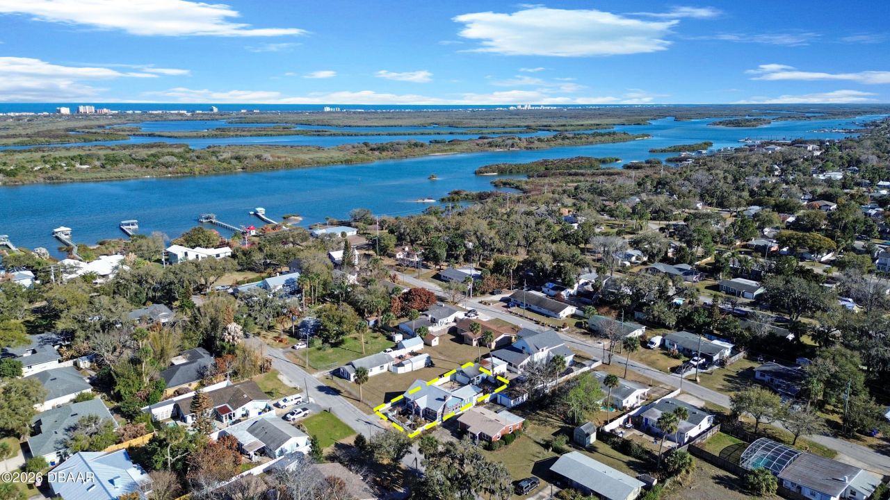 118 E Yelkca Terrace, Edgewater, FL 32132 Photo