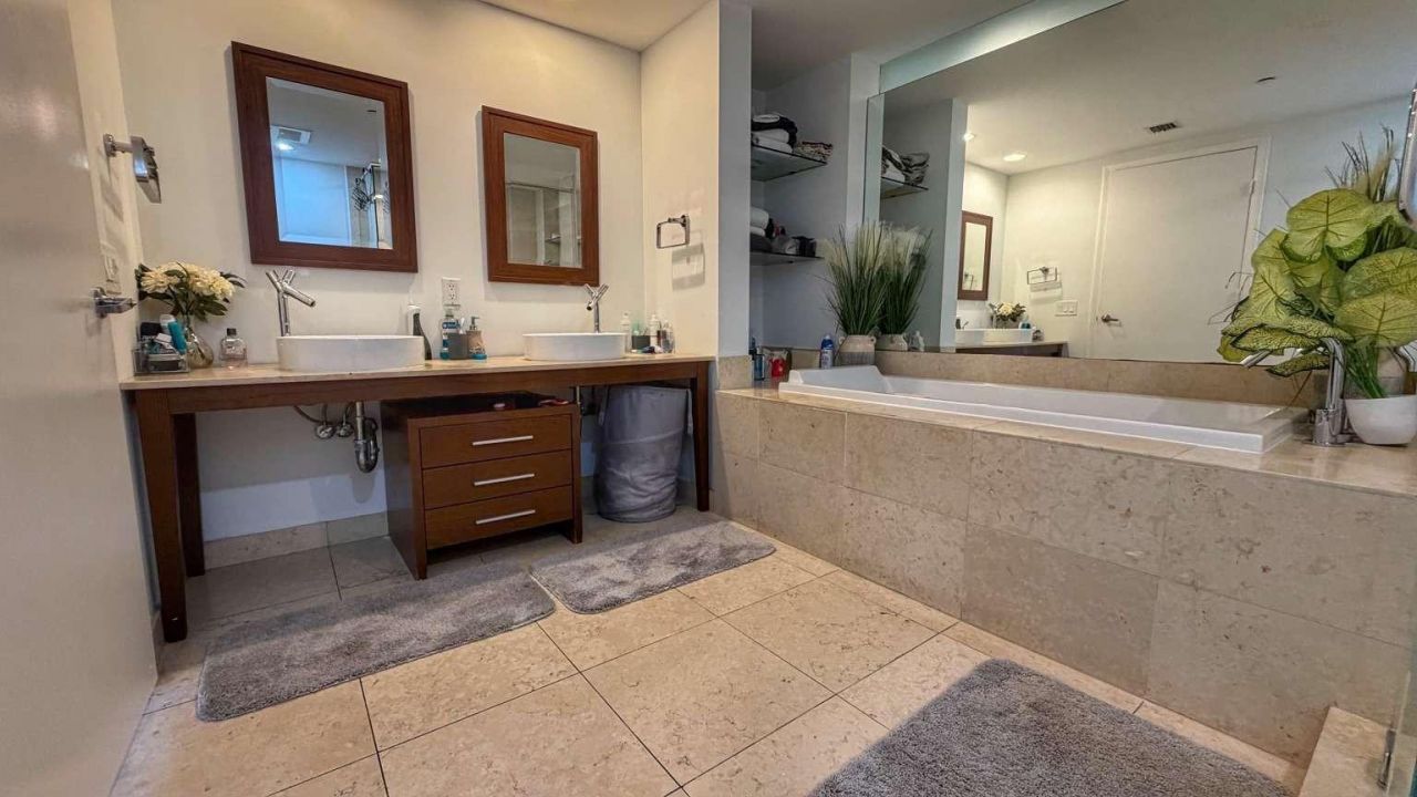 485 Brickell Ave, Unit 3608, Miami, FL 33131 Photo