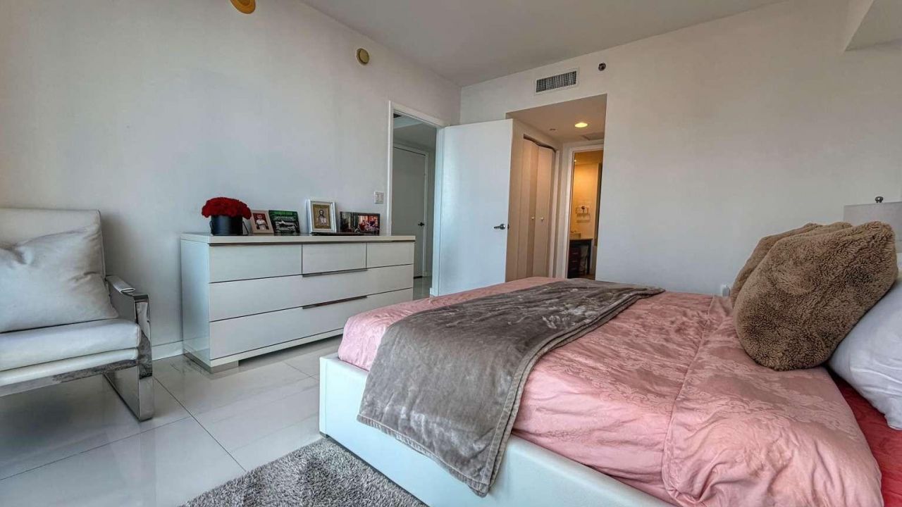 485 Brickell Ave, Unit 3608, Miami, FL 33131 Photo