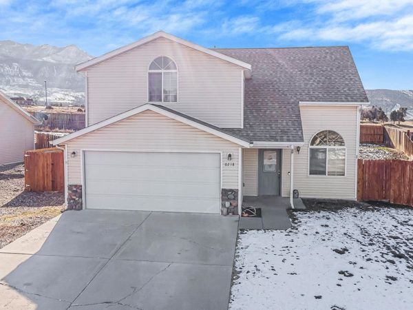 218 Cliff View Circle, Parachute, CO 81635