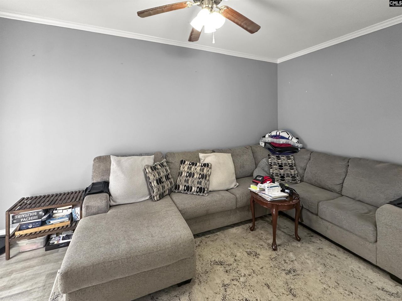 63 Garner Springs Court  Photo 4